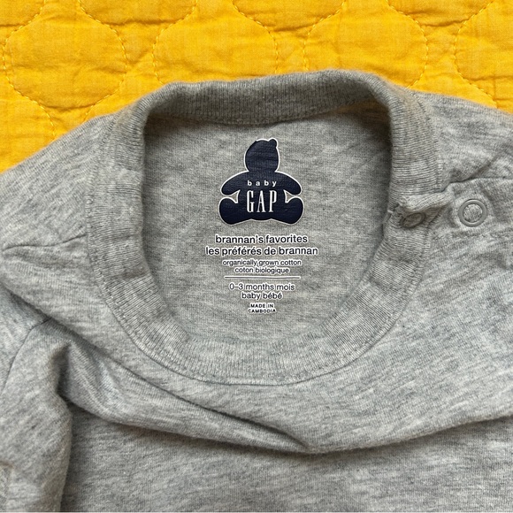 Baby GAP Bodysuit Bundle - White/Grey - Picture 5 of 6